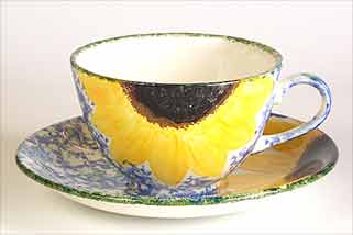 Vincent breakfast cup and saucer