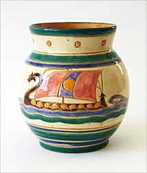 Collard viking vase