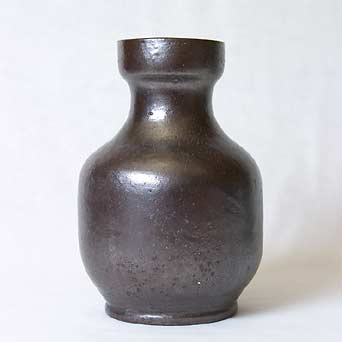 Silchester bottle vase
